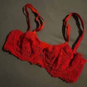 Lightly used SAVAGE X FENTY lace balconette bra